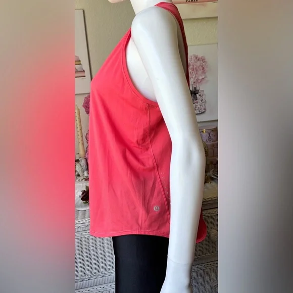 Lululemon sculpt tank top in Coral Pink color Size 8 - Picture 2 of 7